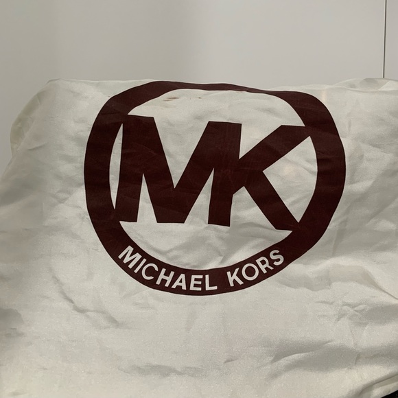 Michael Kor Vintage 2013 Satchel Purse with matching wallet. - Picture 3 of 8